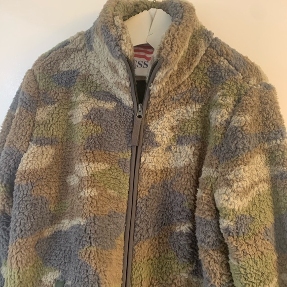 Thread and Supply Camo  zip up fleece jacket - Picture 2 of 9